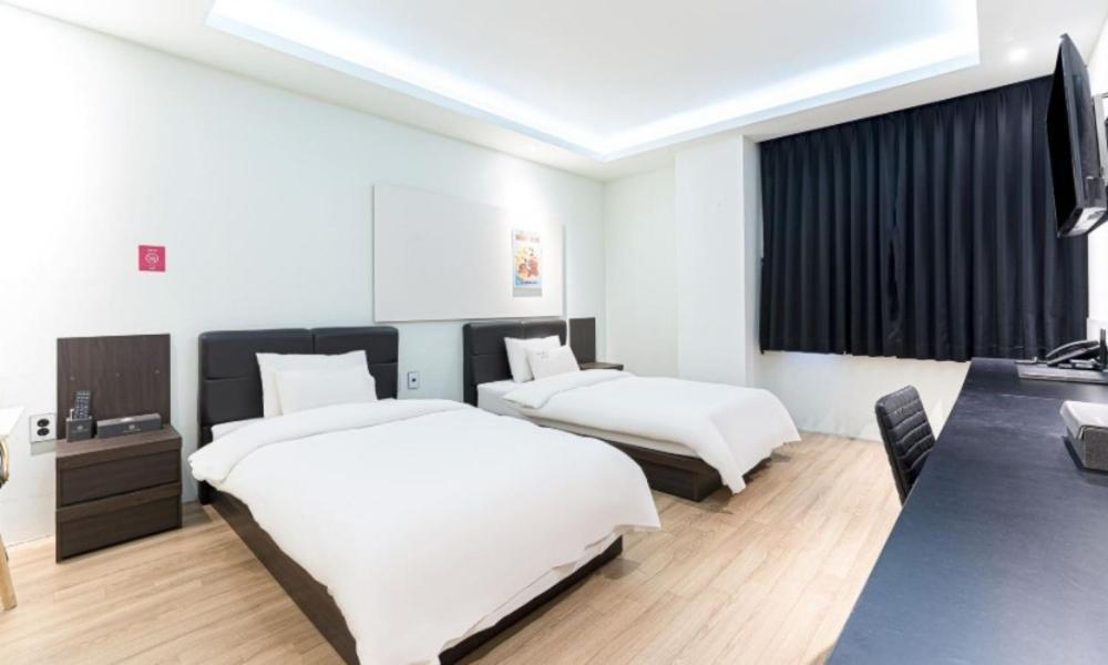 Gimpo Pentastar Hotel Экстерьер фото