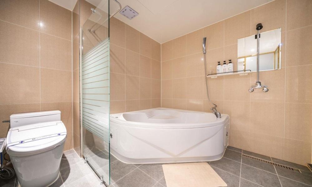 Gimpo Pentastar Hotel Экстерьер фото
